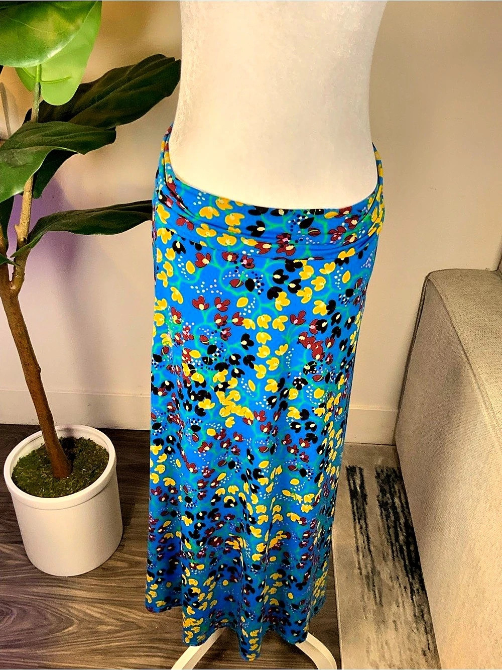 LulaRoe Simply Comfort Floral Maxi Skirt in Blue & Yellow Size Small